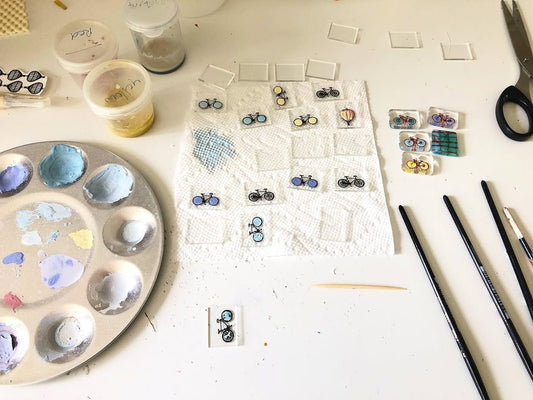 Colourizing decals