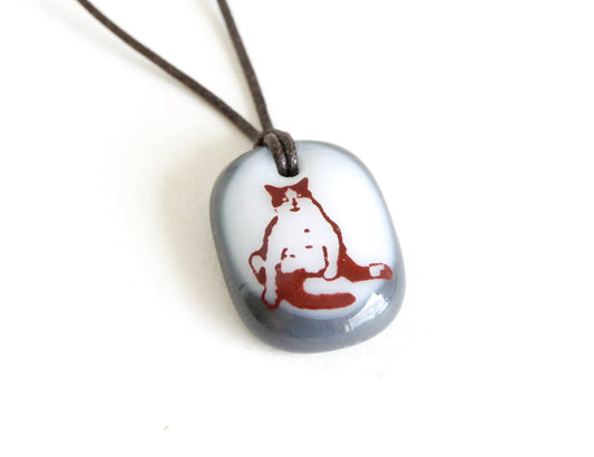 Funny Cat necklace handmade in glass.