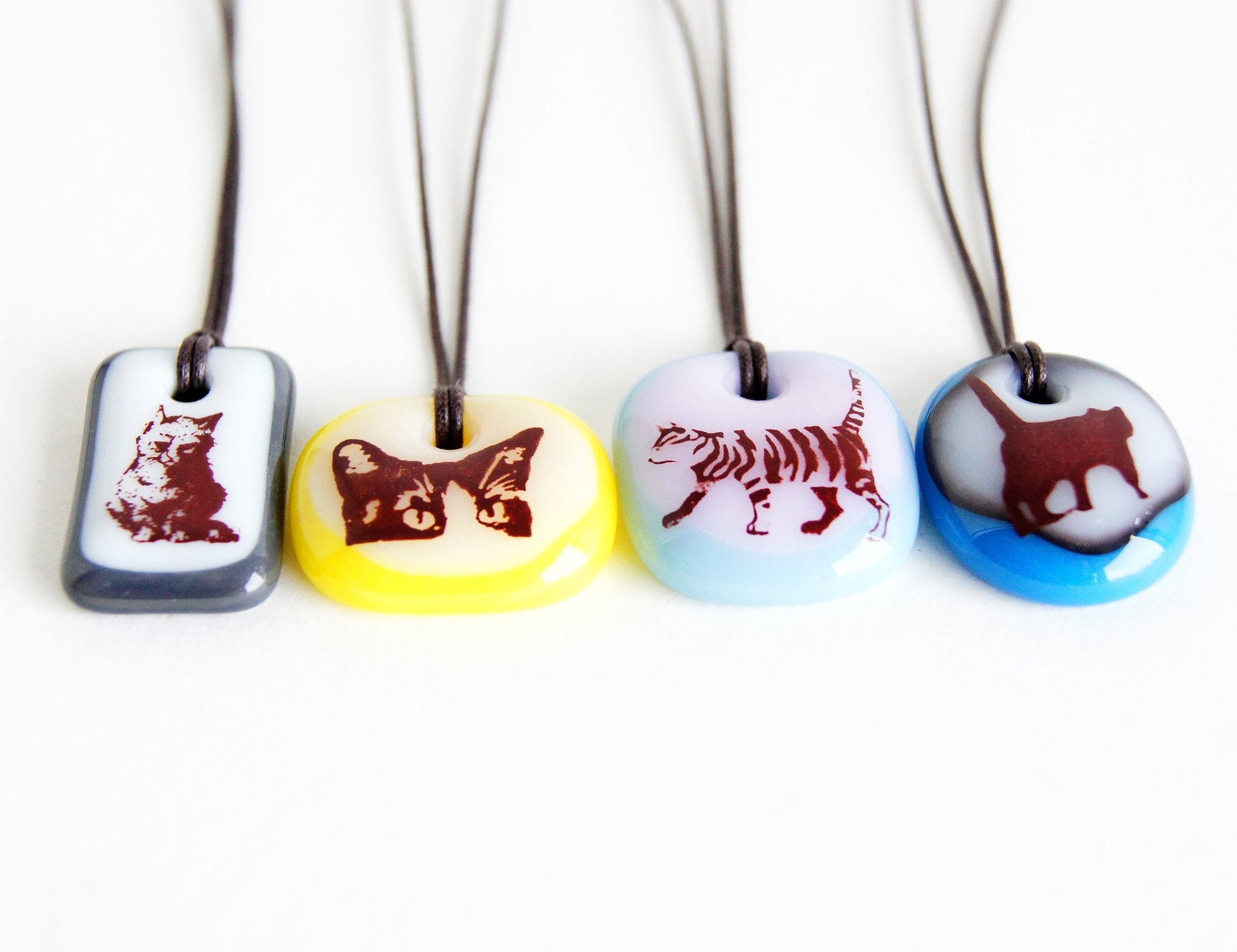 4 different types of cat necklaces