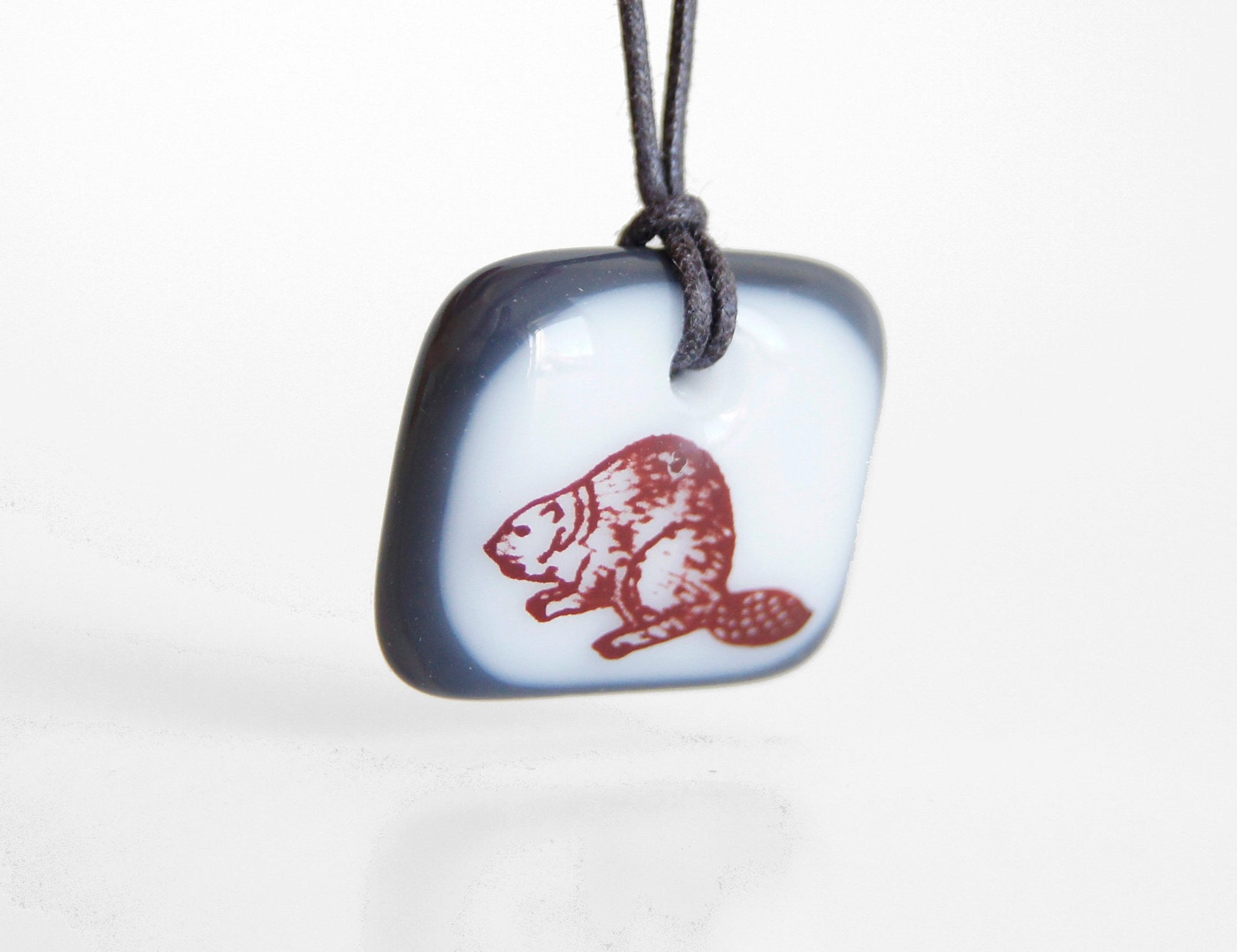 handmade cute beaver pendant necklace 