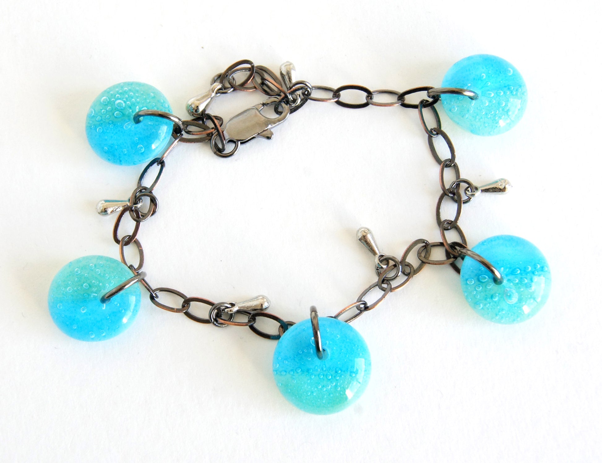 Handmade turquoise and aqua blue glass bracelet