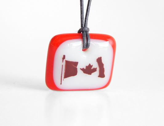 Canada Flag Necklace - Wholesale