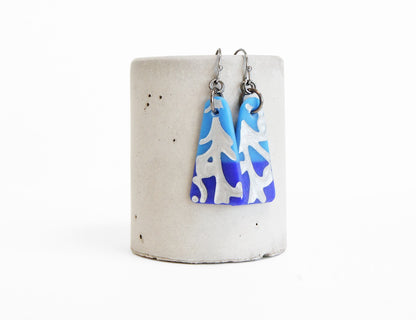 royal and cobalt blue earrings with vine design in silver